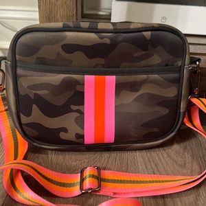 Haute shore crossbody